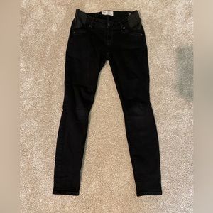 Black Gap maternity skinny jeans